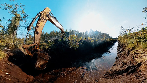 Экскаватор LOVOL FR245F (ширина траков 1000 мм)