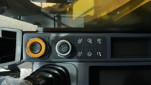 Гусеничный экскаватор LOVOL FR220F