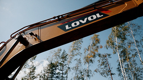 Экскаватор LOVOL FR245F (ширина траков 1000 мм)