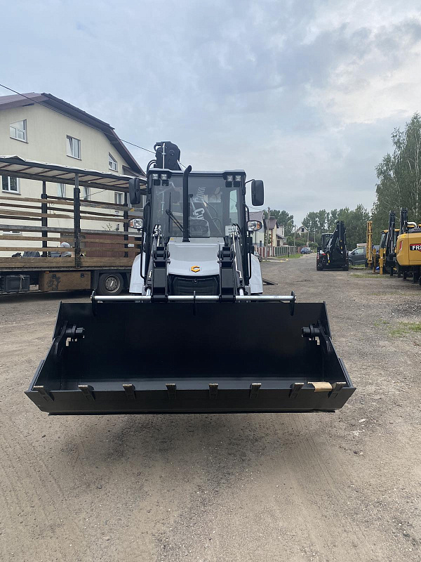 Cukurova 885XG экскаватор-погрузчик