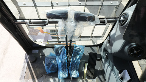 Гусеничный экскаватор LOVOL FR220F