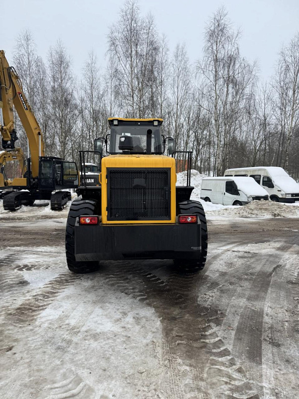 Фронтальный погрузчик LOJAN L956H
